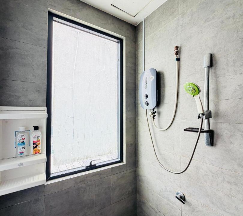 Photo of Bathroom in Usj 1