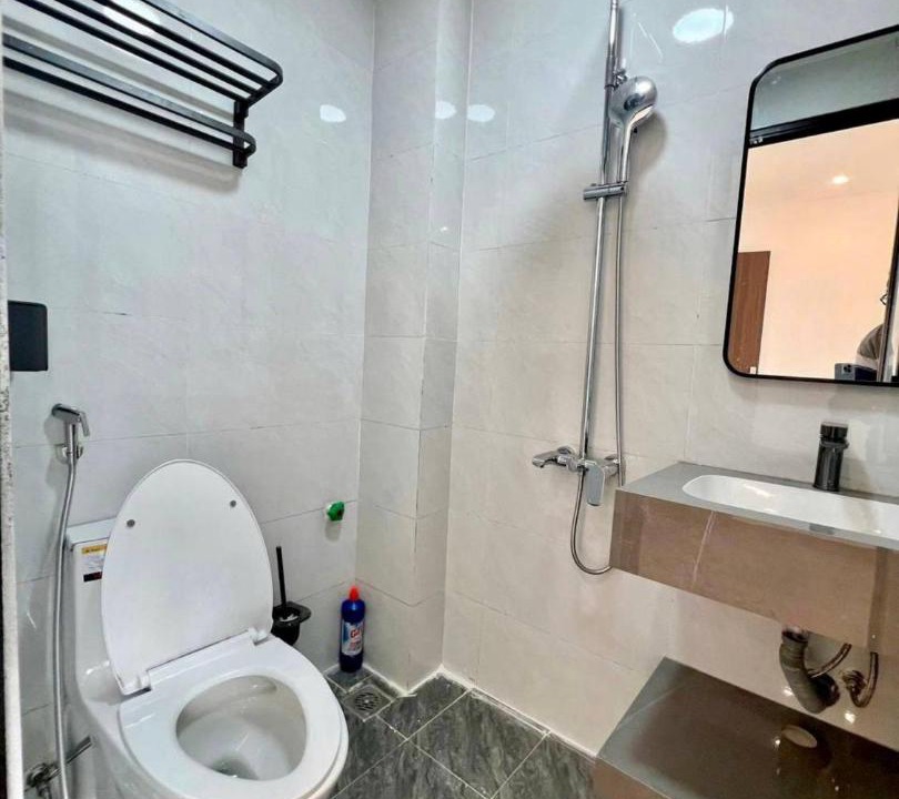 Photo of Bathroom in Tay Ho