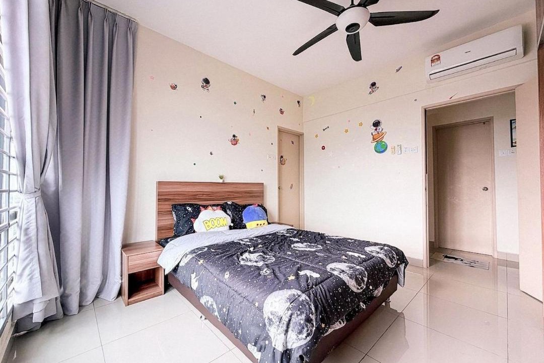 Photo of Bedroom in Taman Daya