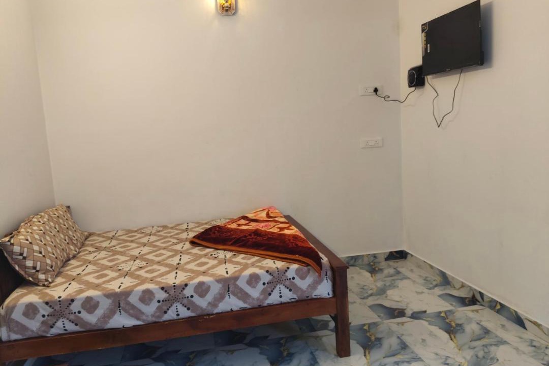 Photo of Bedroom in Periyur