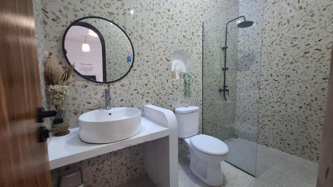 Photo of Bathroom in Ngamprah