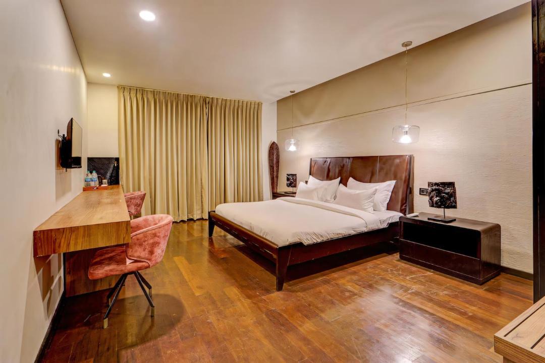 Photo of Bedroom in Thousand Lights West