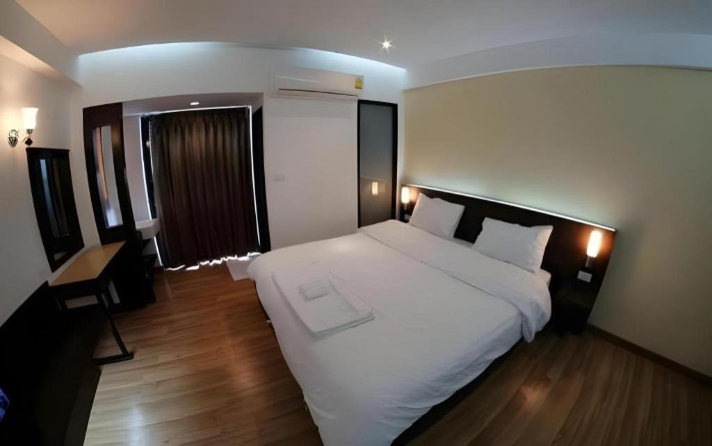 Photo of Bedroom in Lak Si