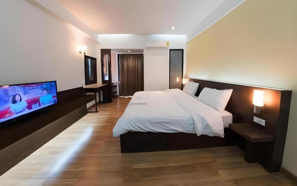 Photo of Bedroom in Lak Si