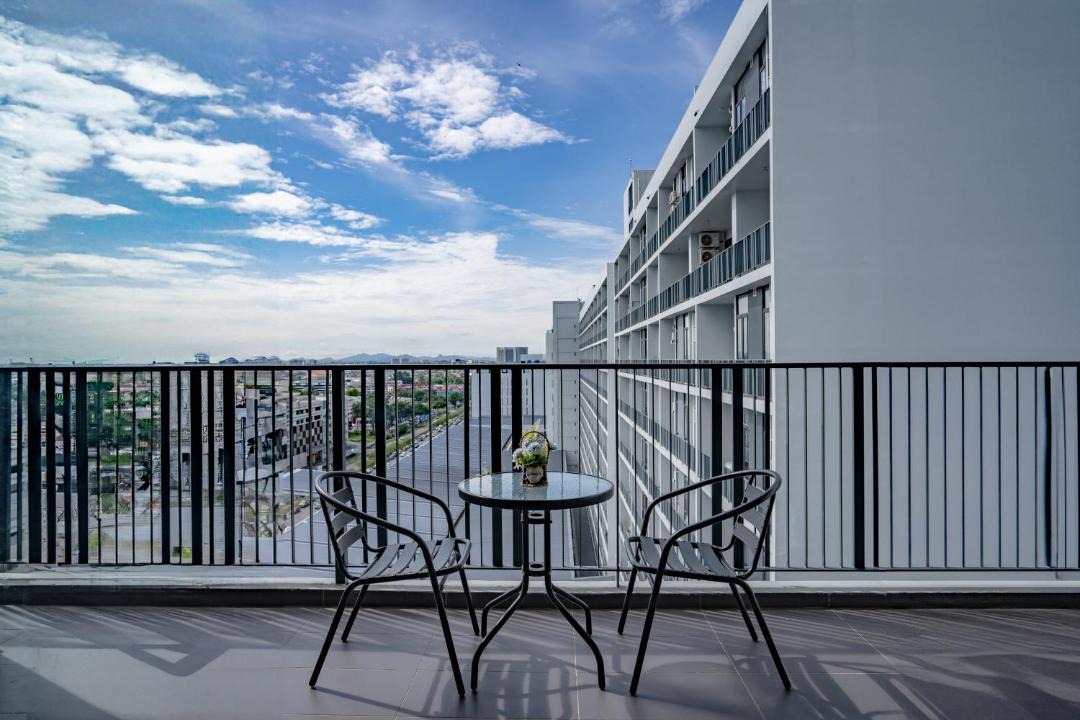 Photo of Patio Balcony in Taman Charming