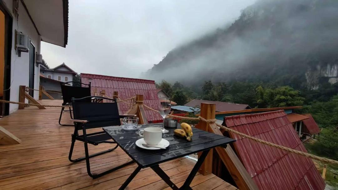 Photo of Patio Balcony in Louangphabang
