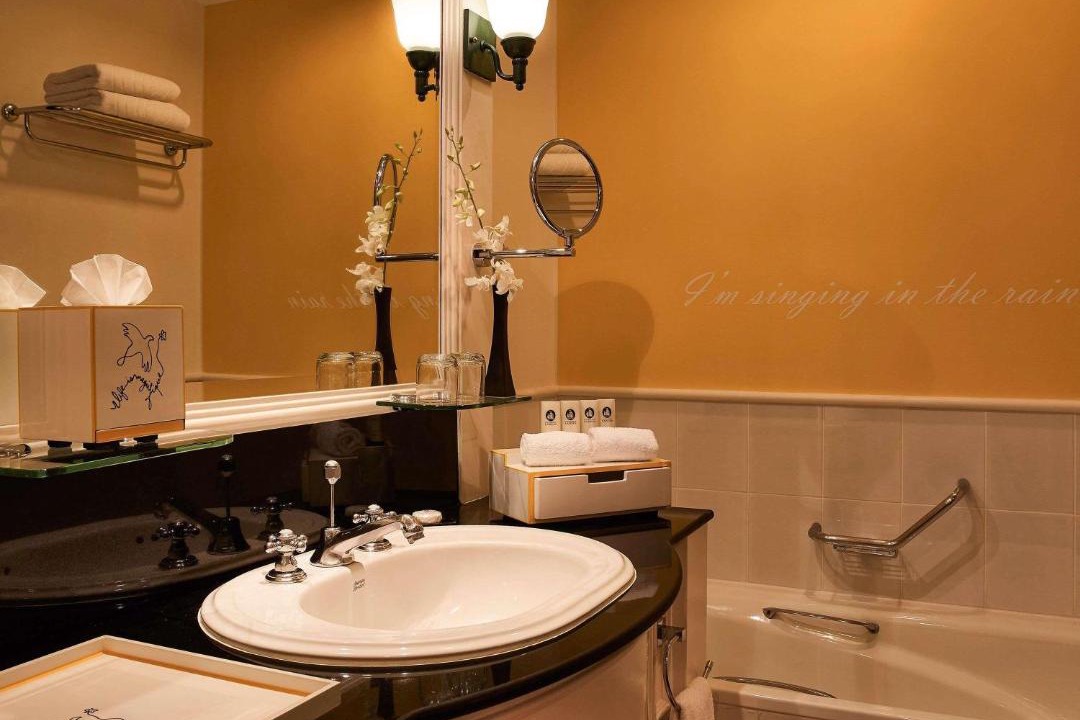 Photo of Bathroom in Sangkat Sla Kram