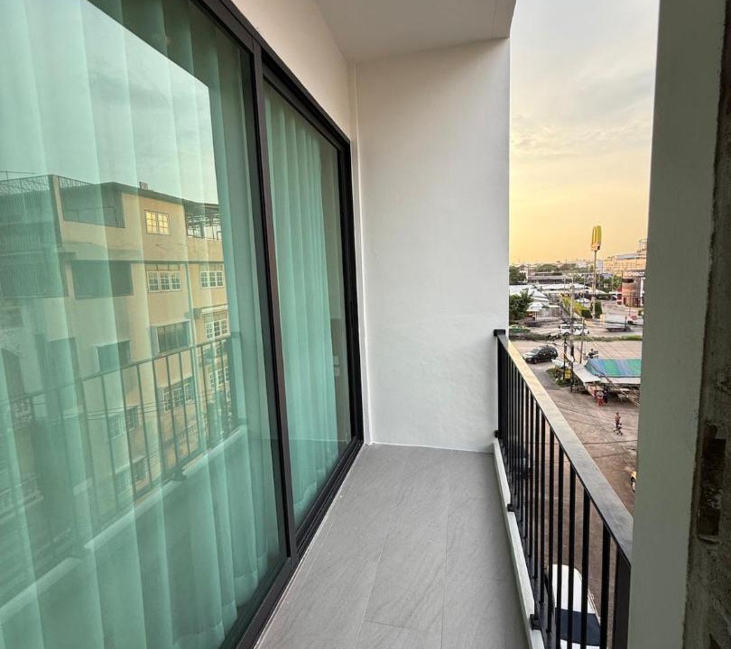 Photo of Patio Balcony in Saphan Sung