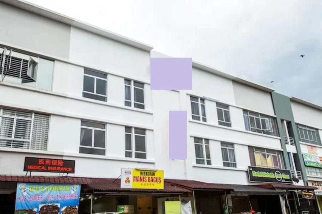 Photo of Others in Gelang Patah