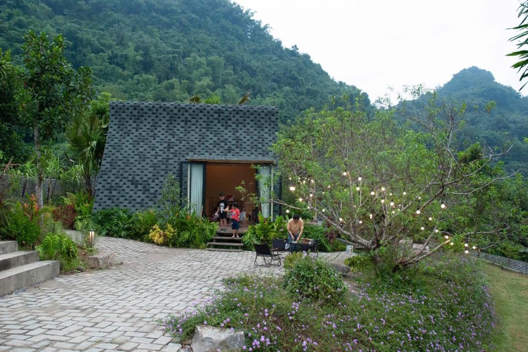 Photo of Others in Kim Boi