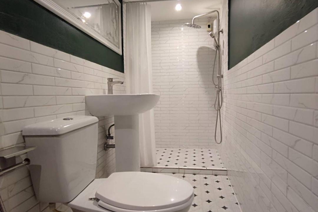 Photo of Bathroom in Wat Bowon Niwet