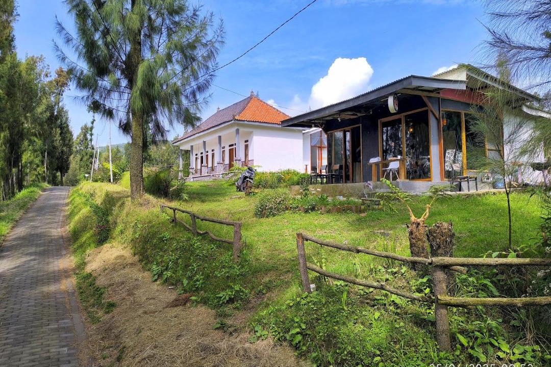 Photo of Others in Ngadisari