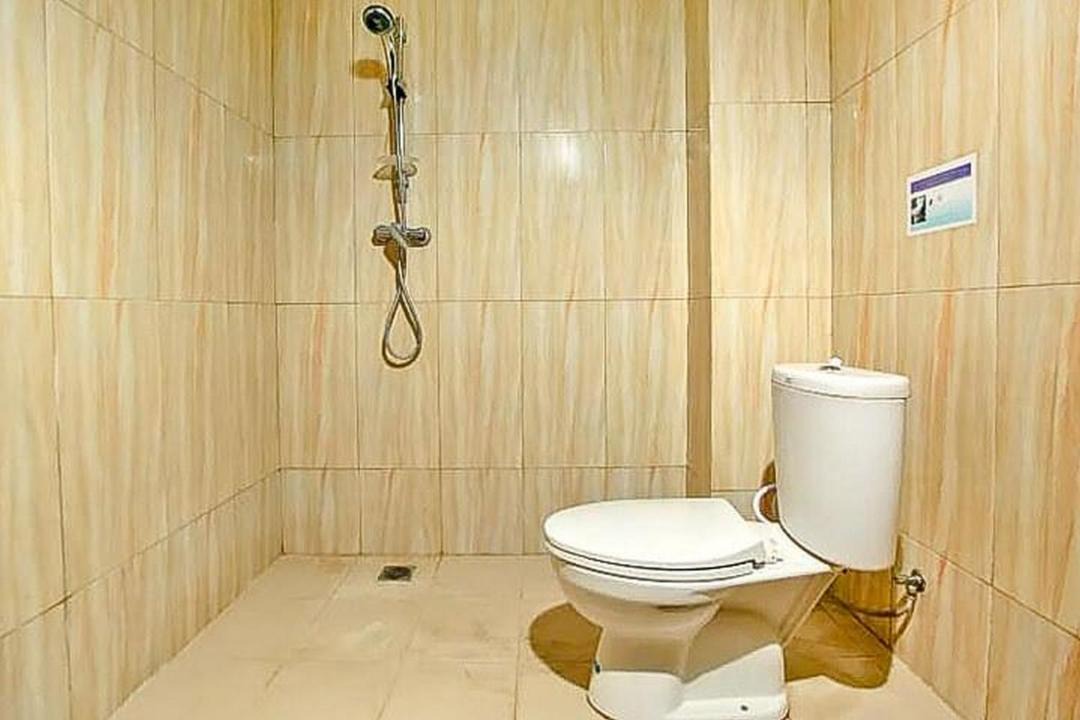 Photo of Bathroom in Sunset Road