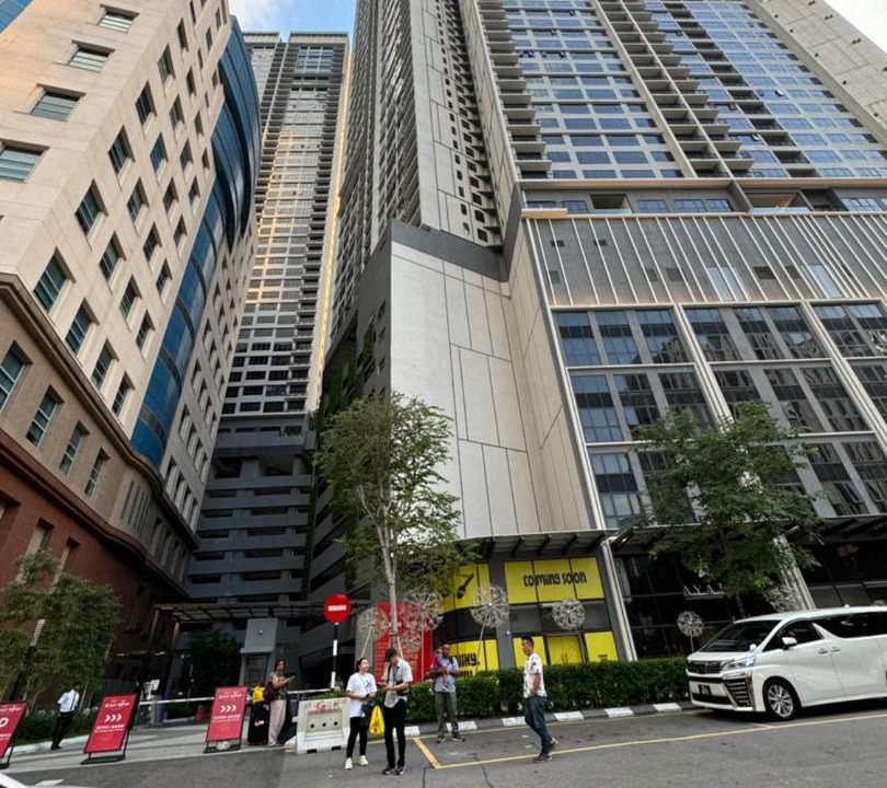 Photo of Buildings in Imbi