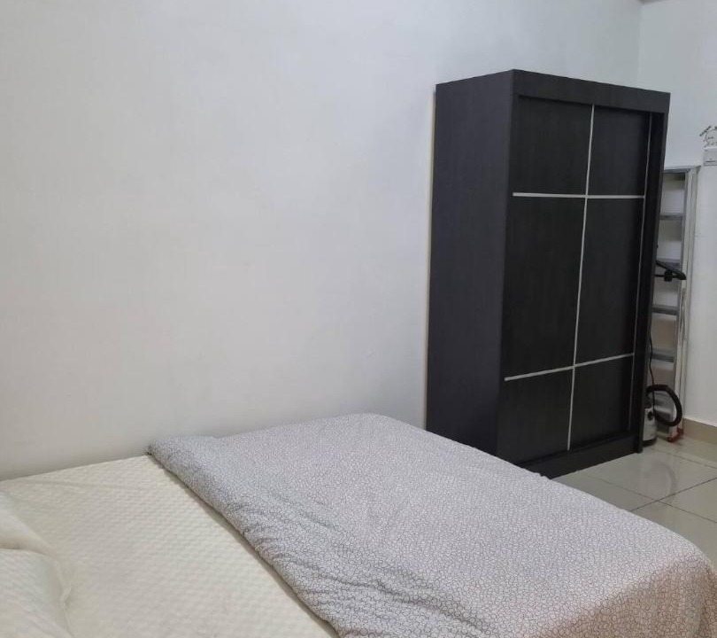 Photo of Bedroom in Bandar Penawar