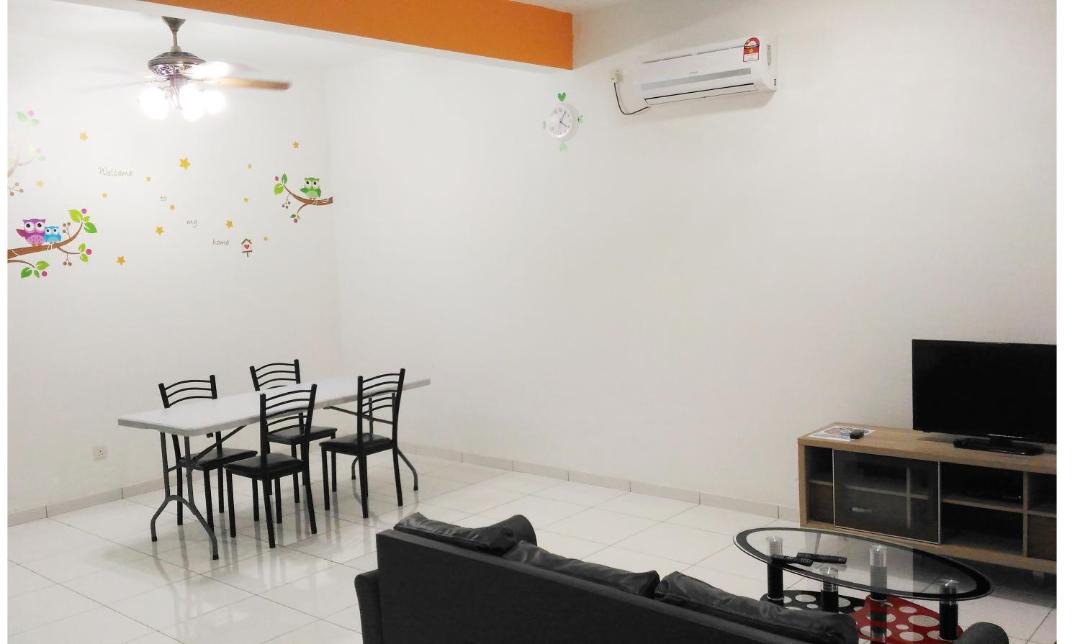 Photo of Livingroom in Bukit Indah