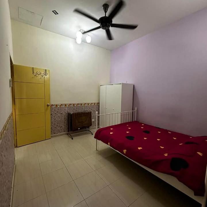 Photo of Bedroom in Kampung Baharu Sungai Udang