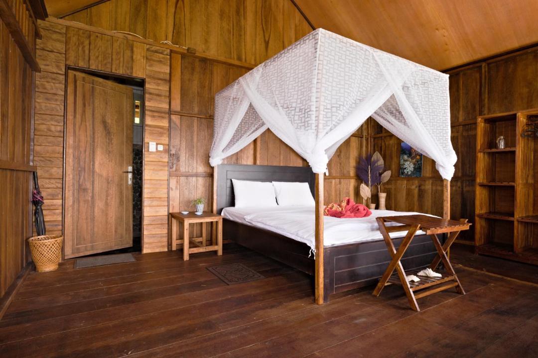 Photo of Bedroom in Pulau Unauna