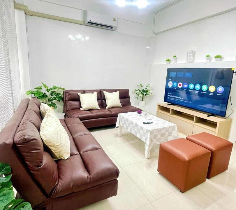 Photo of Livingroom in Khlong Toei