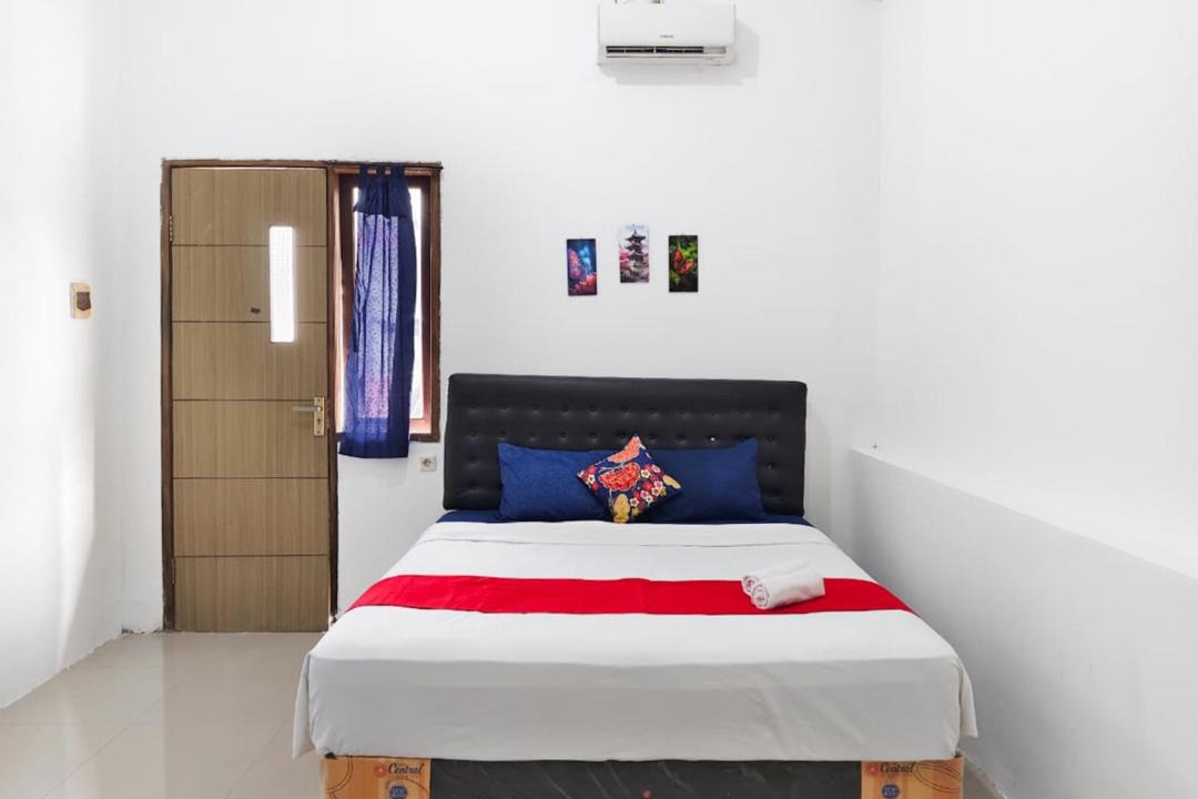 Photo of Bedroom in Mojokerto