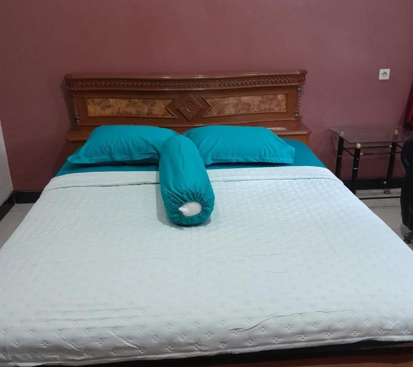 Photo of Bedroom in Wirobrajan