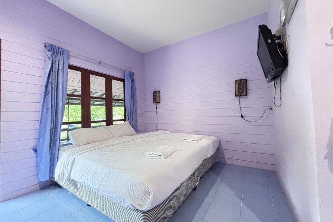 Photo of Bedroom in Amphawa