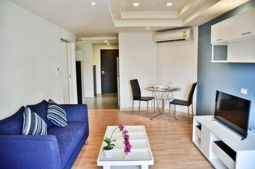 Photo of Livingroom in Khlong Tan