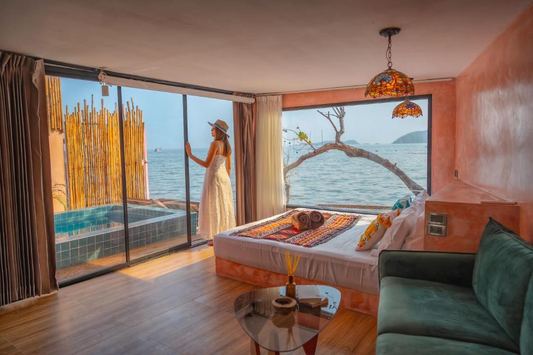 Photo of Others in Koh Lan