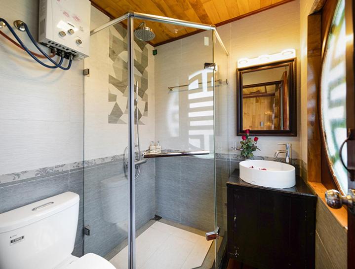 Photo of Bathroom in Cat Hai