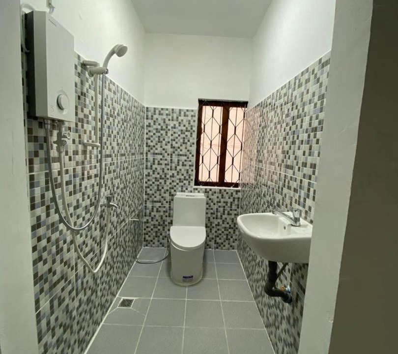 Photo of Bathroom in Chamkar Mon