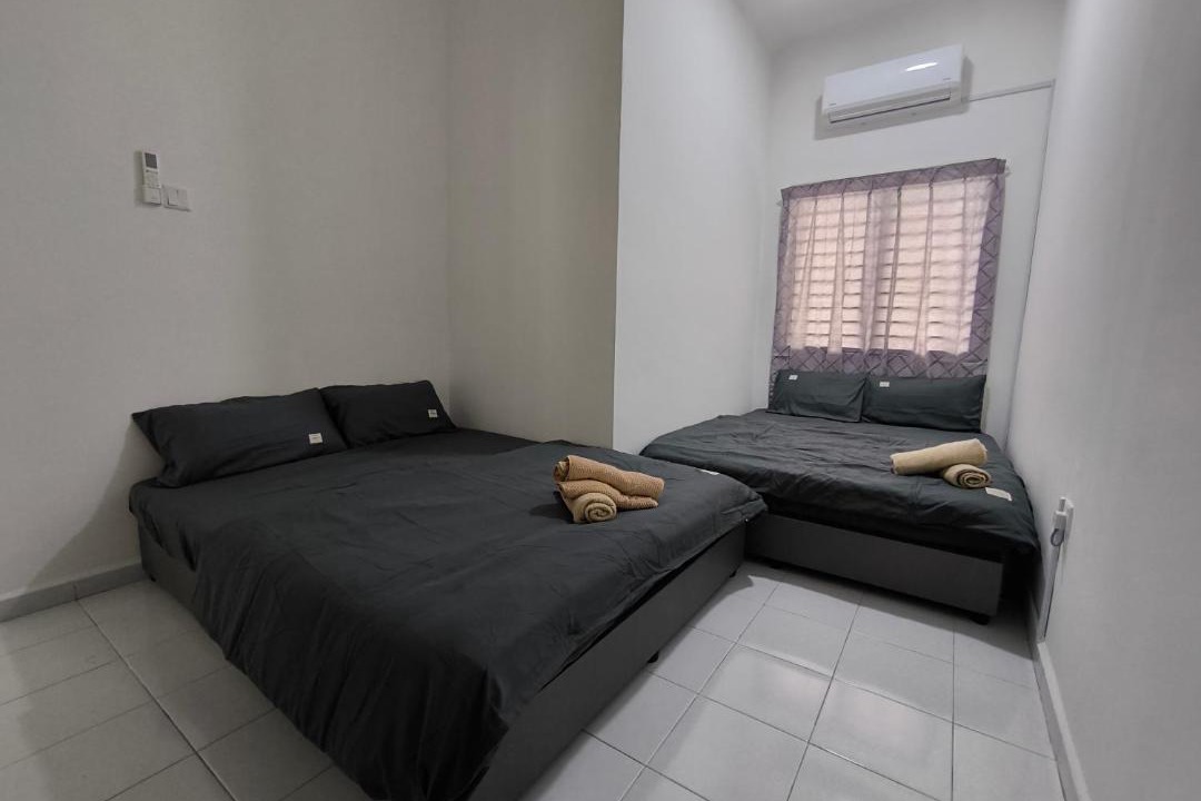 Photo of Bedroom in Batu Pahat