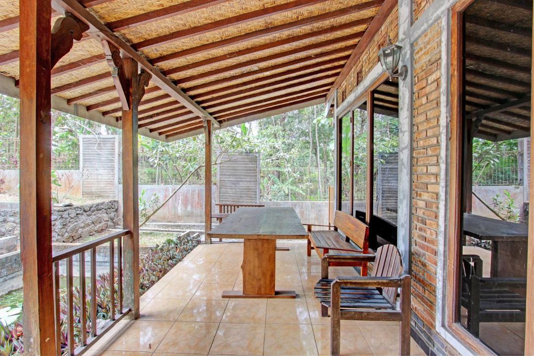 Photo of Patio Balcony in Salatiga