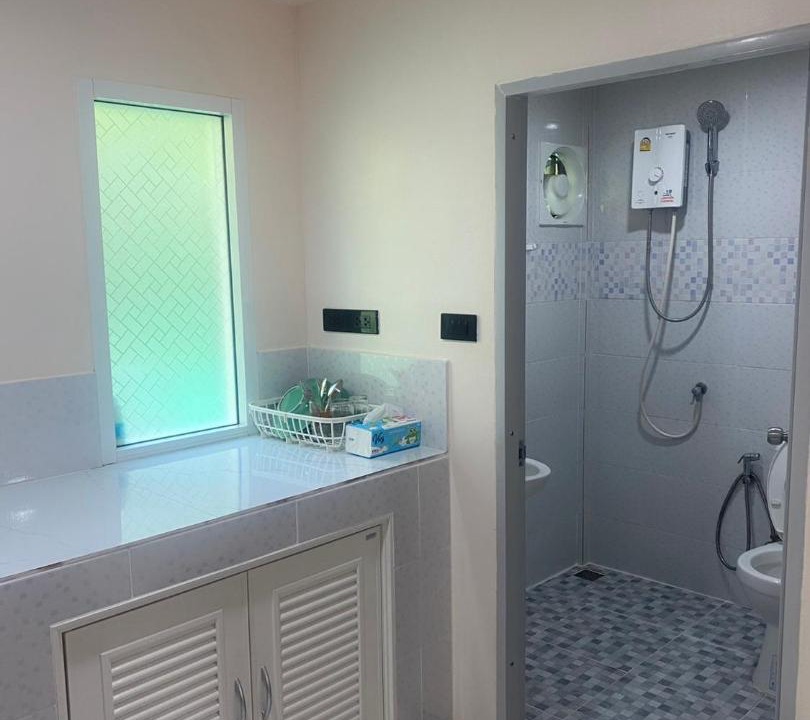 Photo of Bathroom in Hua Toei