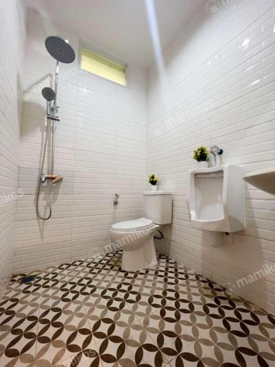 Photo of Bathroom in Gambir