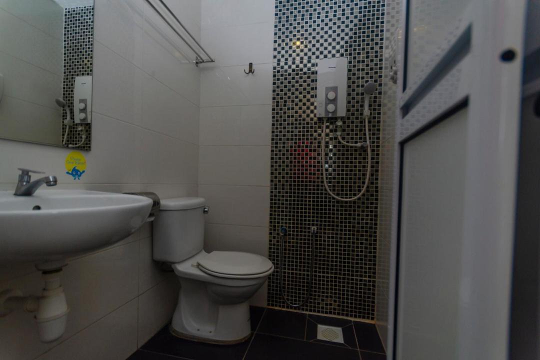 Photo of Bathroom in Gelang Patah