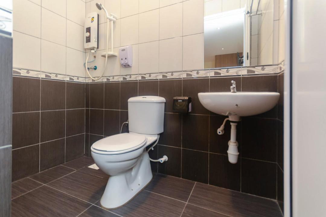 Photo of Bathroom in Gelang Patah