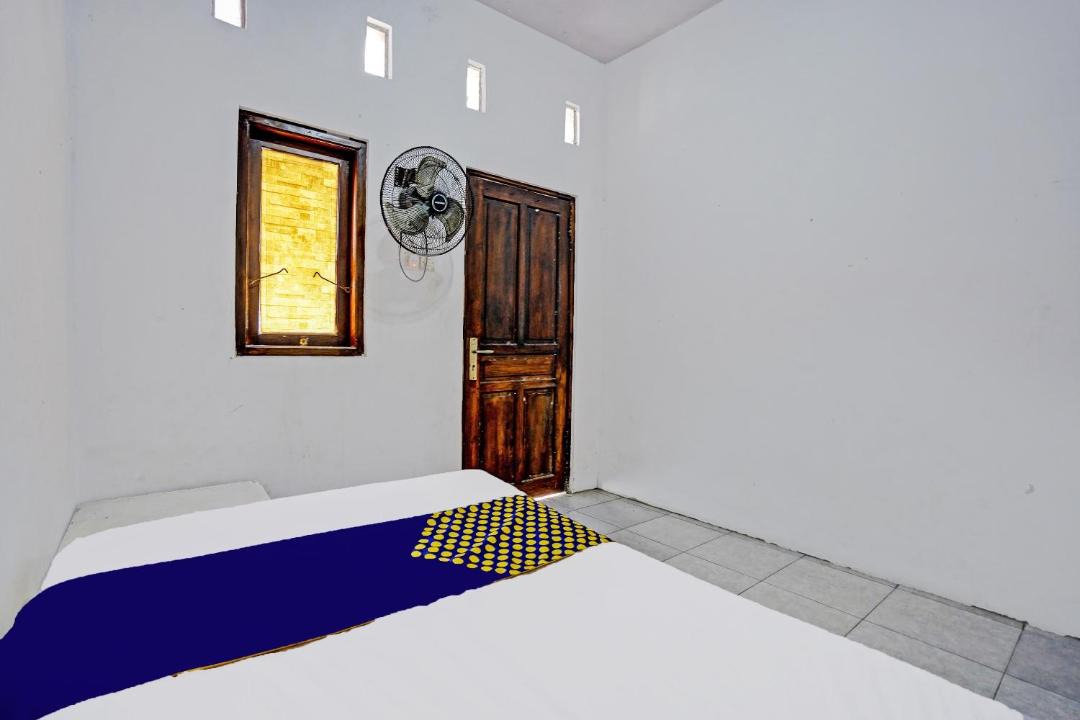 Photo of Bedroom in Mojokerto