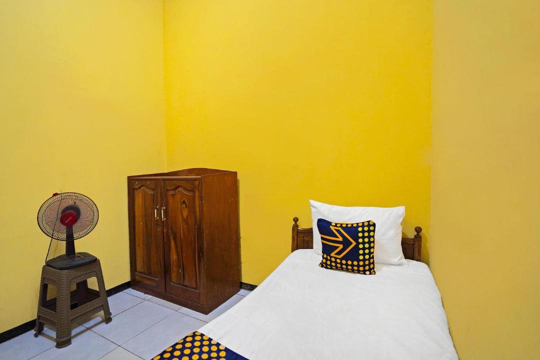 Photo of Bedroom in Mojokerto