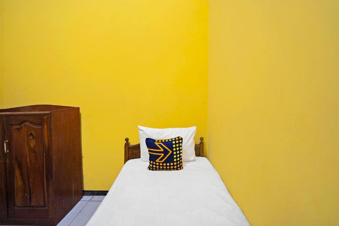Photo of Bedroom in Mojokerto