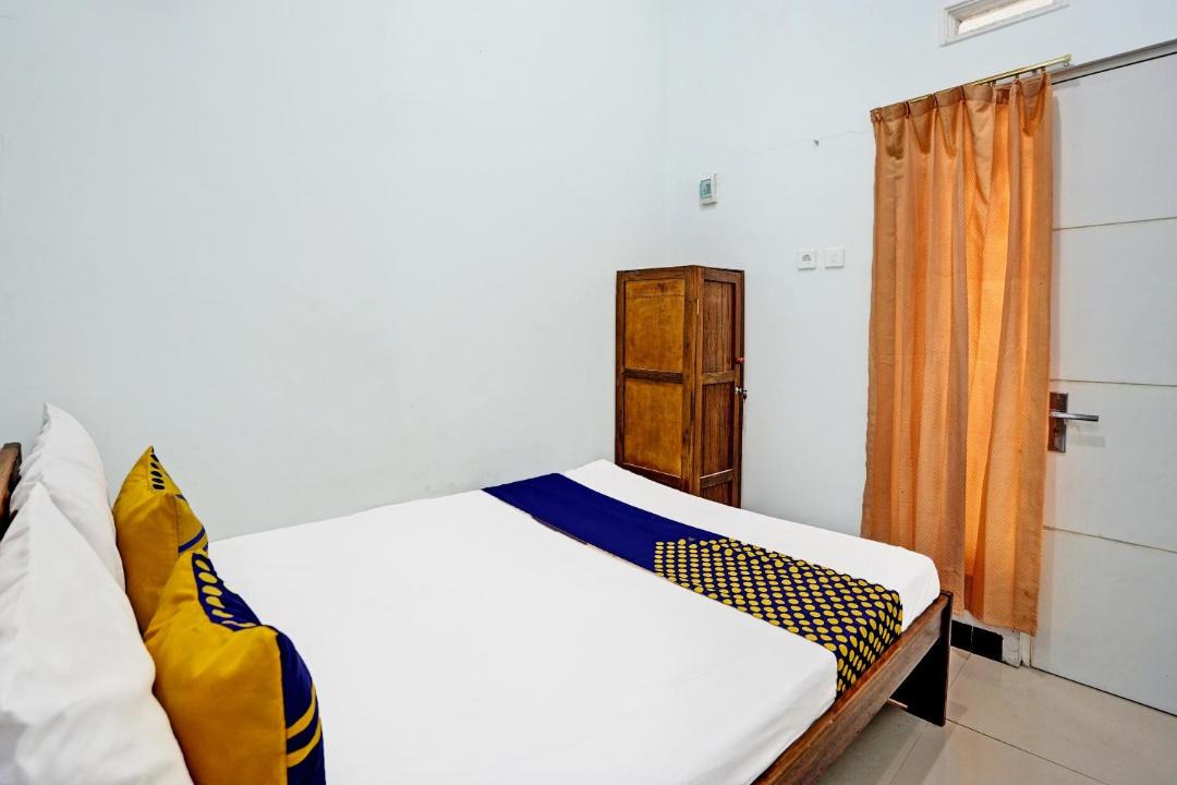 Photo of Bedroom in Mojokerto