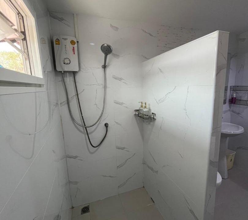 Photo of Bathroom in Taling Chan