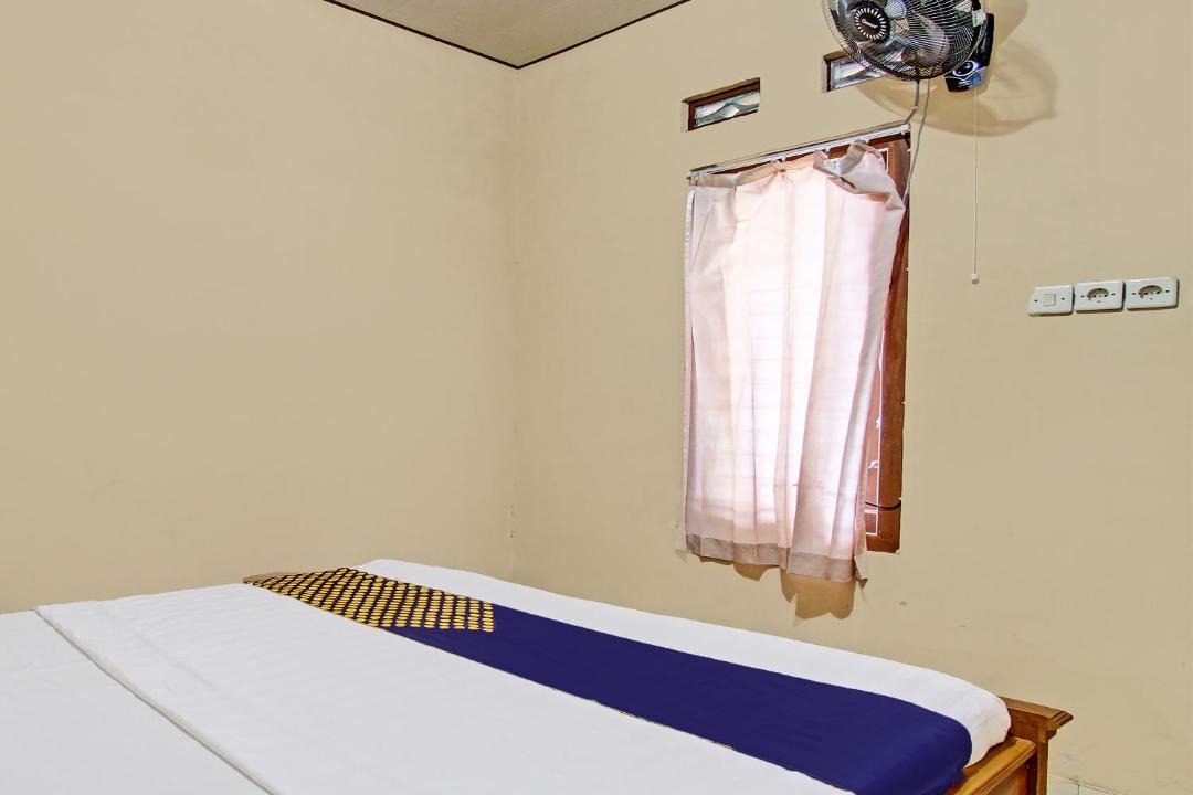 Photo of Bedroom in Kalasan