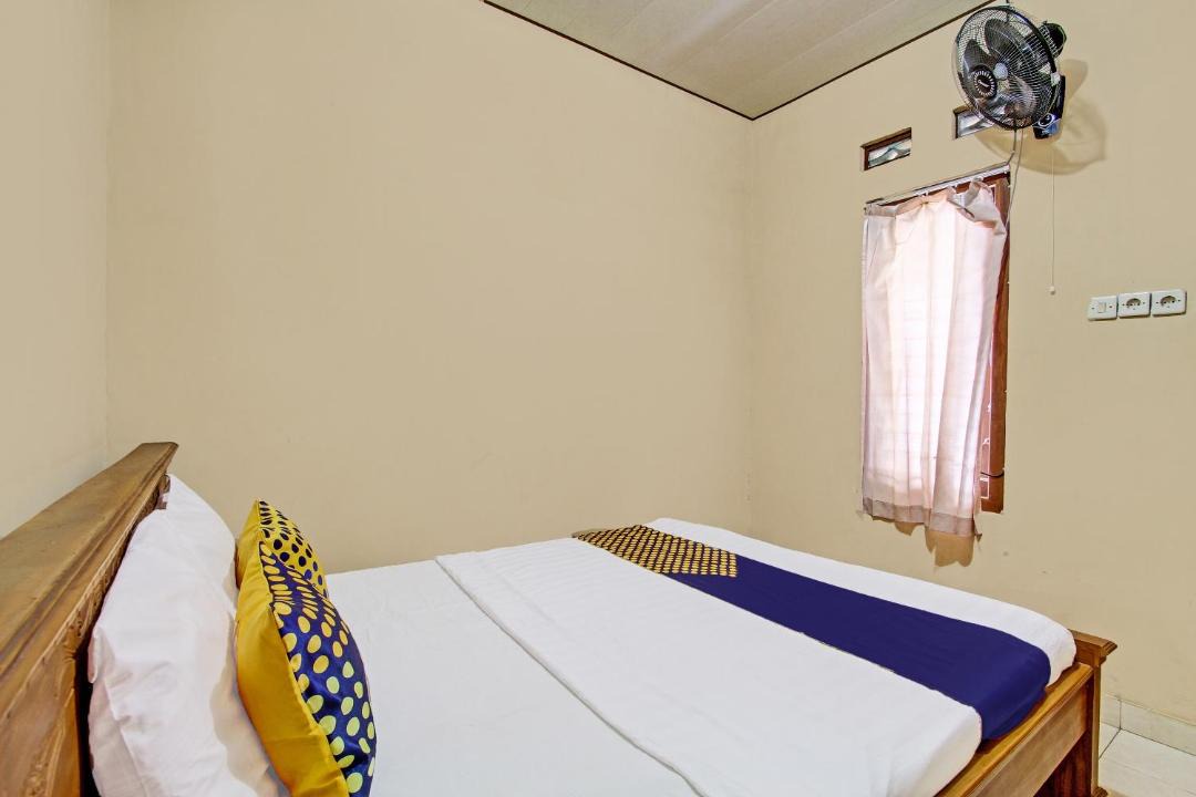 Photo of Bedroom in Kalasan