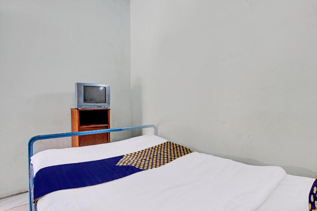 Photo of Bedroom in Hargomulyo