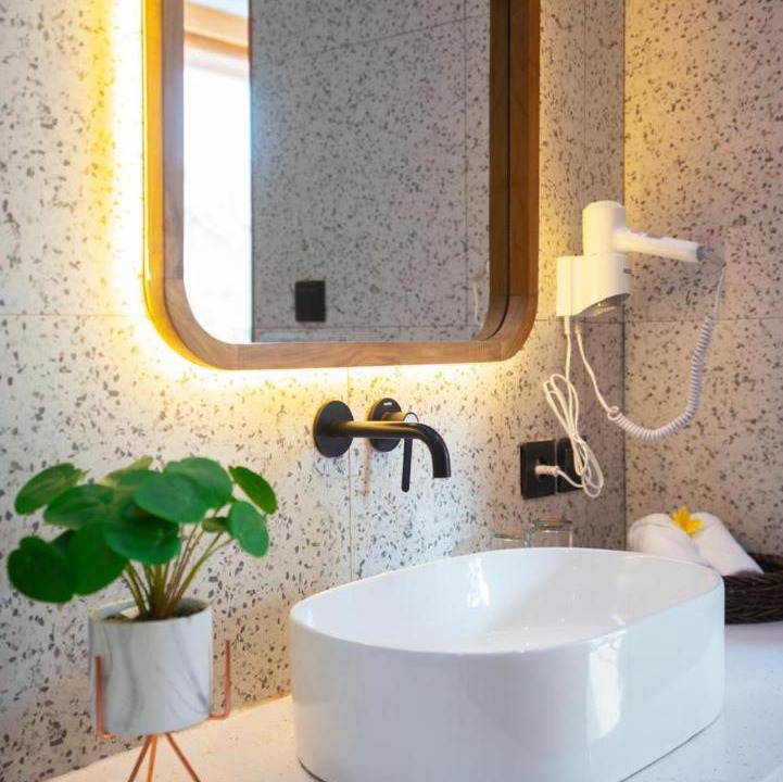 Photo of Bathroom in Mumbul