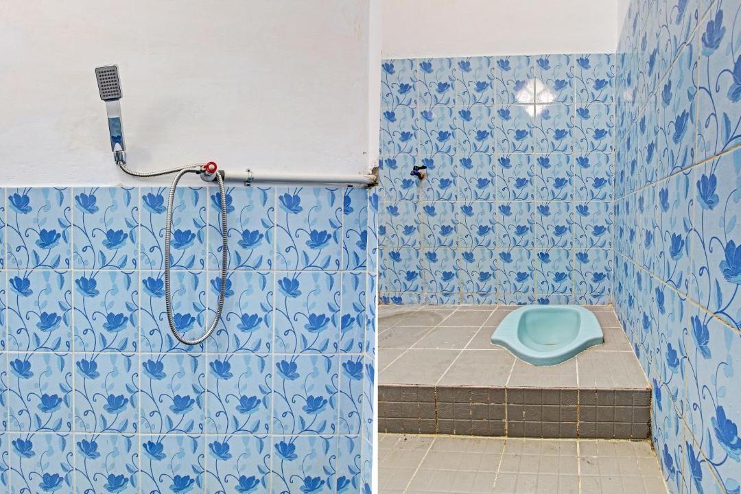 Photo of Bathroom in Hargomulyo