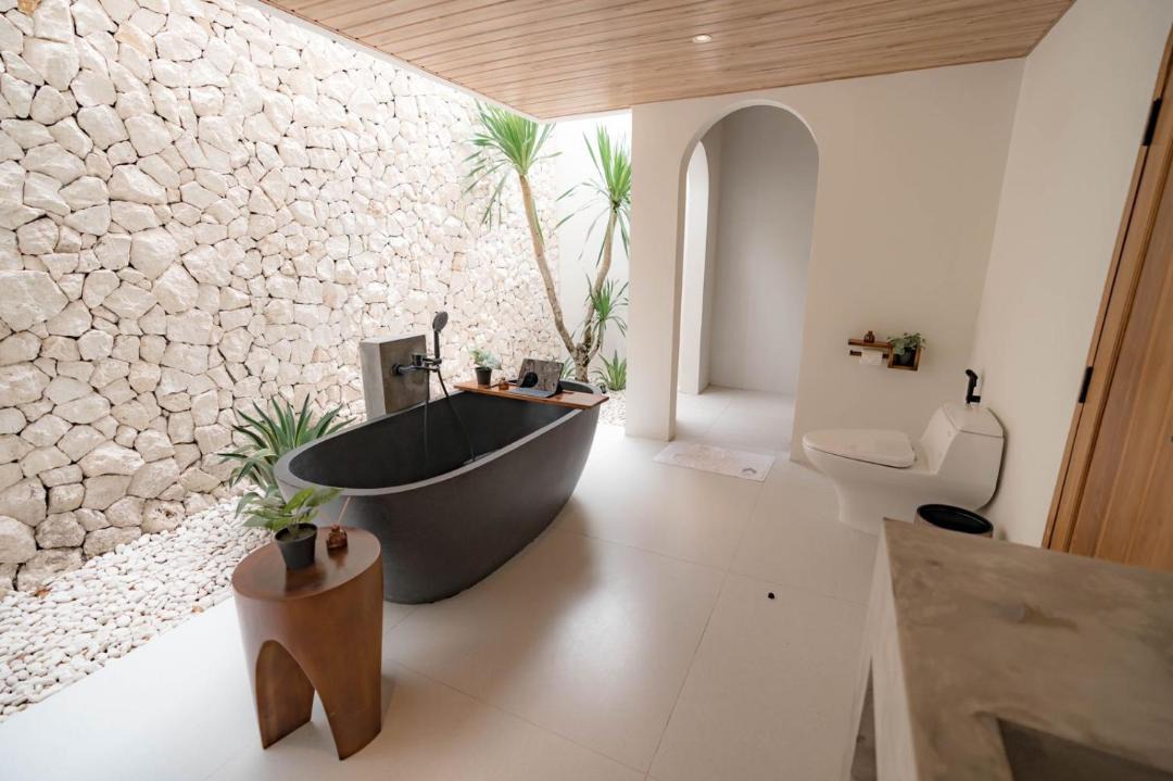 Photo of Bathroom in Candi Binangun