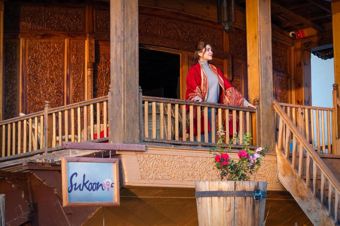 Photo of Patio Balcony in Dal Lake