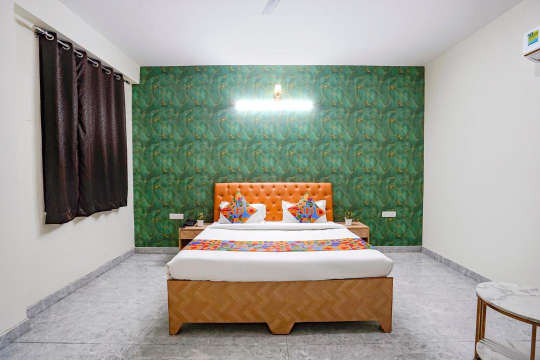 Photo of Bedroom in Sector 70
