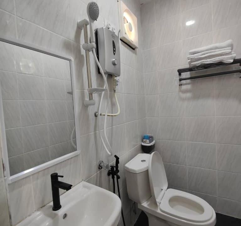 Photo of Bathroom in Kampung Penarik